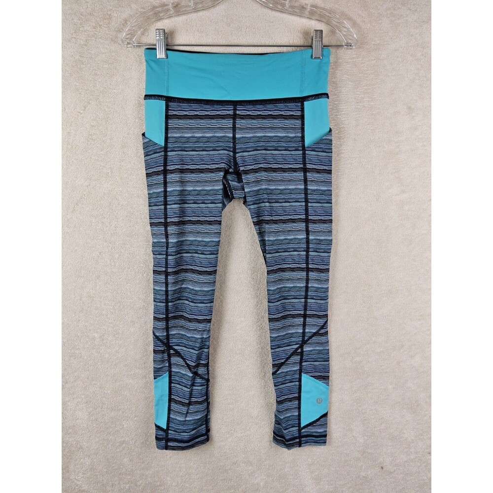 Lululemon Women’s Athletic Cropped Leggings Size 4